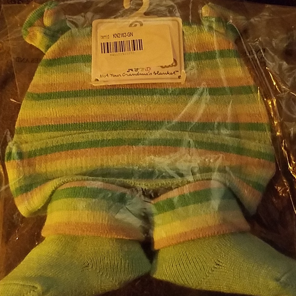 Hat and booties set